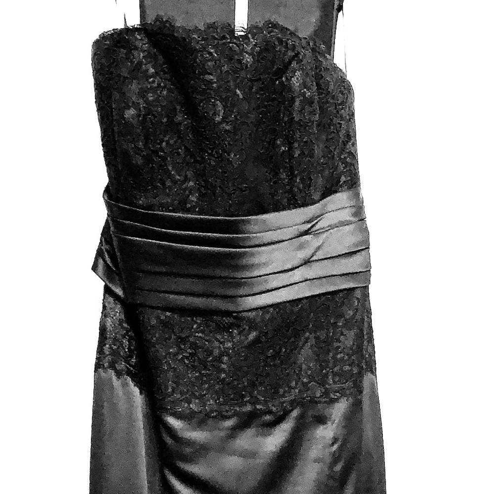 Couture Fashion - Black Full Length Dress